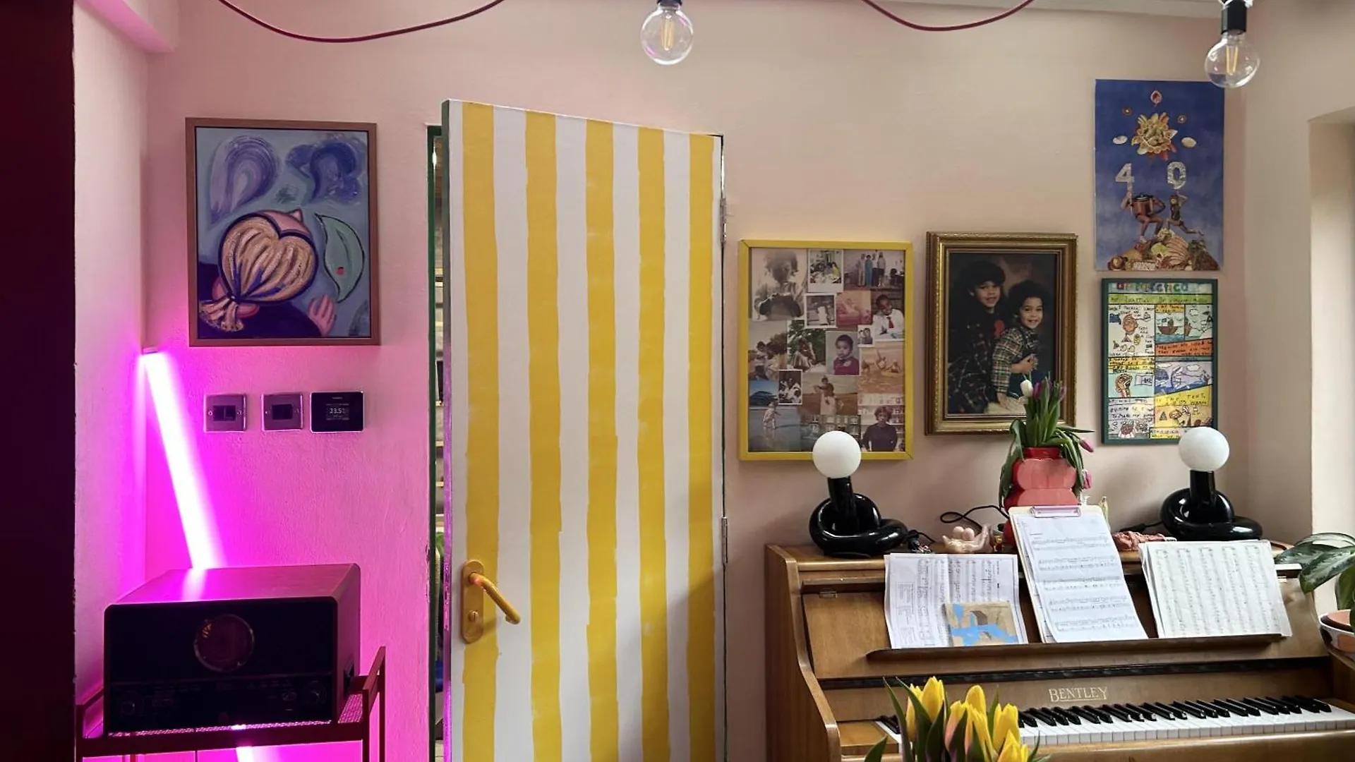 Klein House Clapton Sleeps 2-Piano-Patio-Mirrorbed London 0*,  United Kingdom