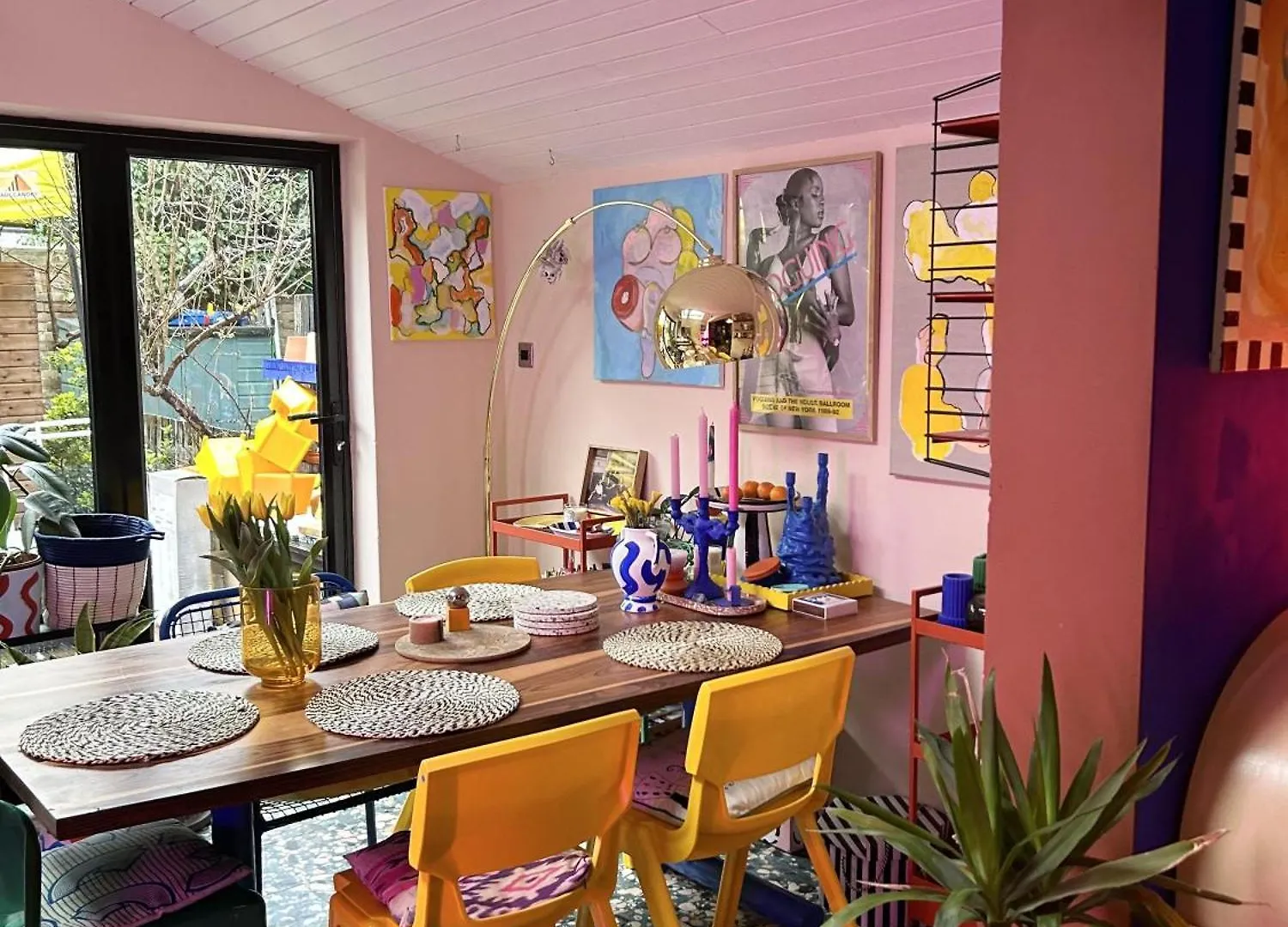 Klein House Clapton Sleeps 2-Piano-Patio-Mirrorbed London 0*,  United Kingdom